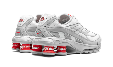 NIKE SHOX RIDE 2 SP X SUPREME WHITE — Stock