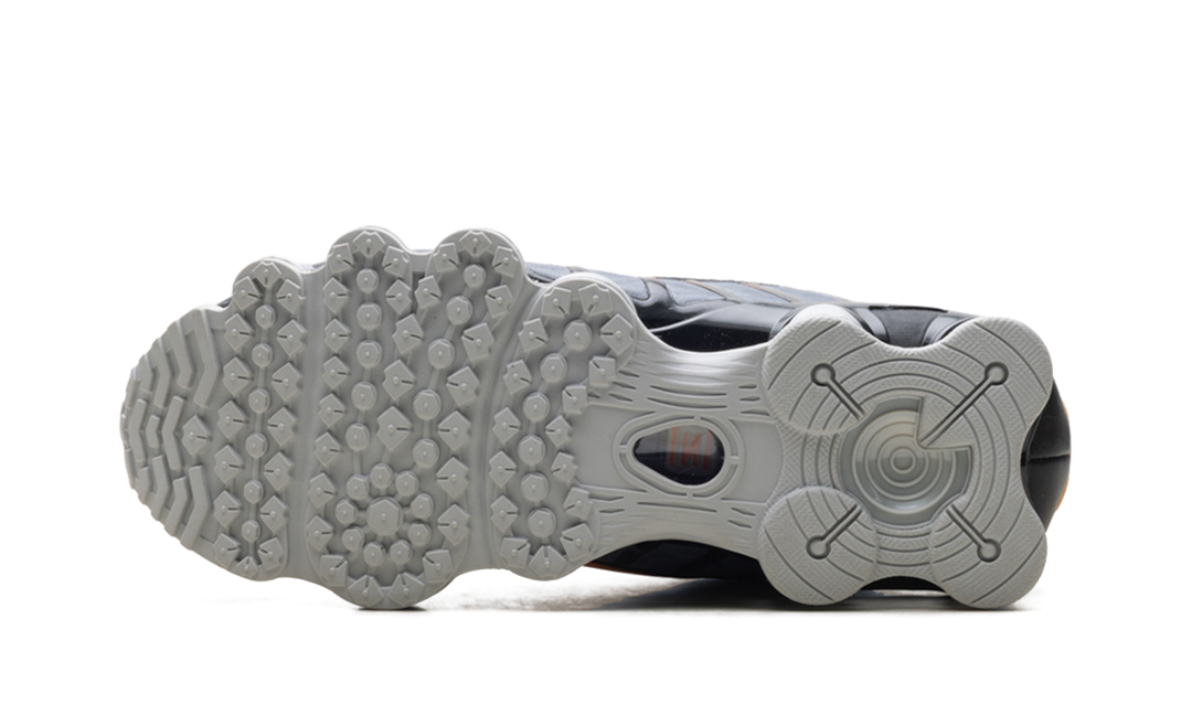 NIKE SHOX TL LIGHT SMOKE GREY BLACK BRIGHT MANDARIN