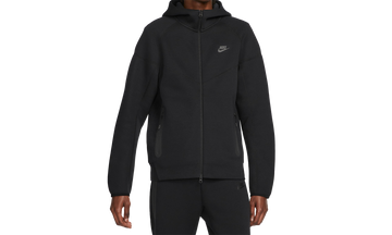 NIKE SPORTSWEAR TECH FLEECE WINDRUNNER FULL-ZIP HOODIE BLACK/BLACK — Stock