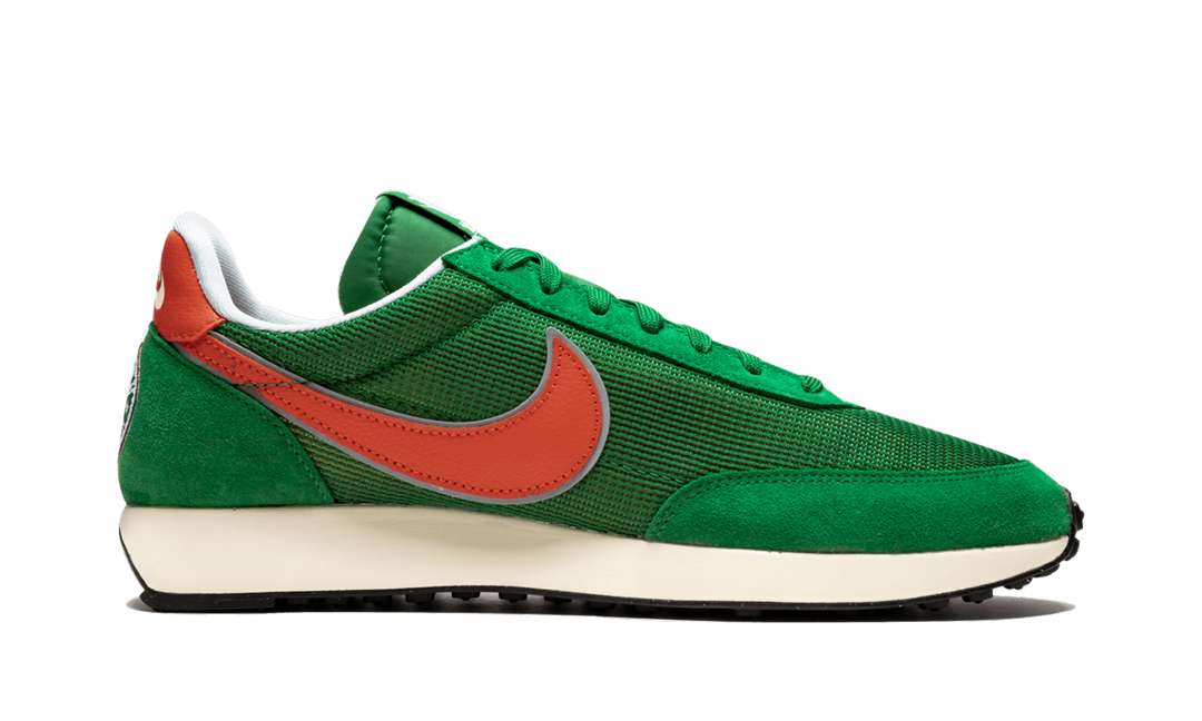 NIKE TAILWIND 79 X STRANGER THINGS HAWKINS HIGH SCHOOL