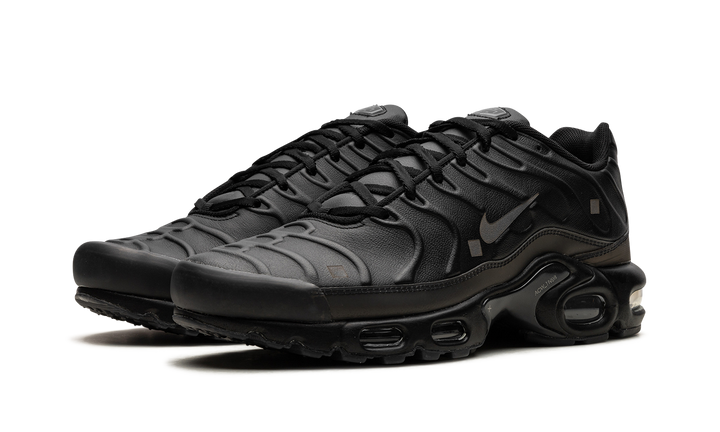 NIKE TN AIR MAX PLUS X A-COLD-WALL* BLACK
