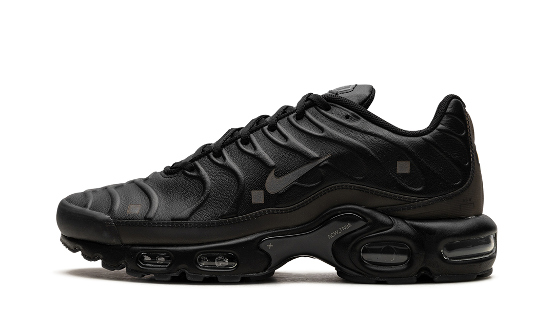 NIKE TN AIR MAX PLUS X A-COLD-WALL* BLACK