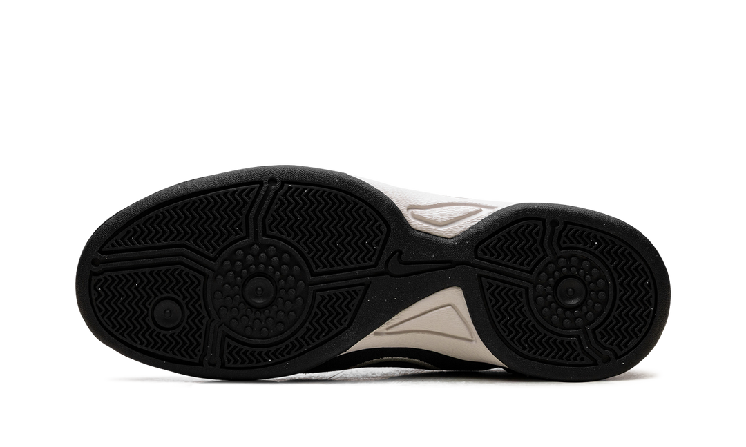 NIKE TOTAL 90 3 BLACK COCONUT MILK