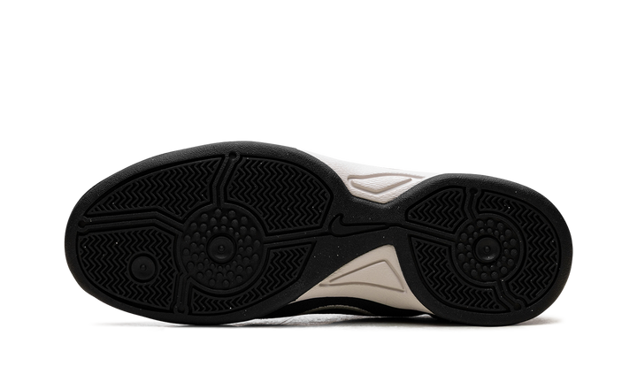 NIKE TOTAL 90 3 BLACK COCONUT MILK