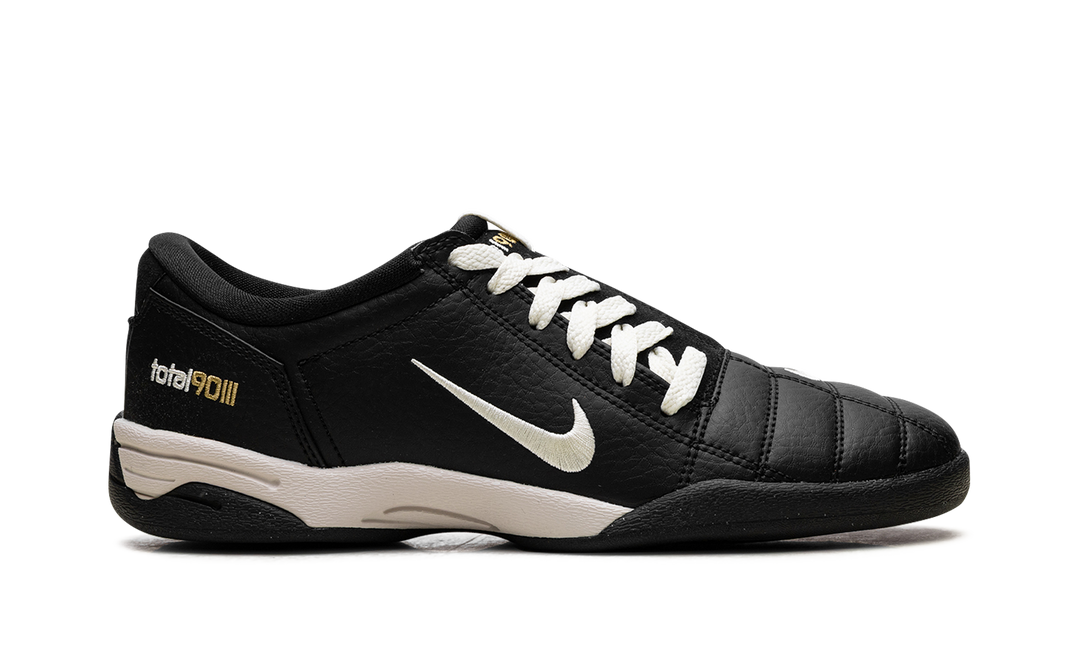 NIKE TOTAL 90 3 BLACK COCONUT MILK
