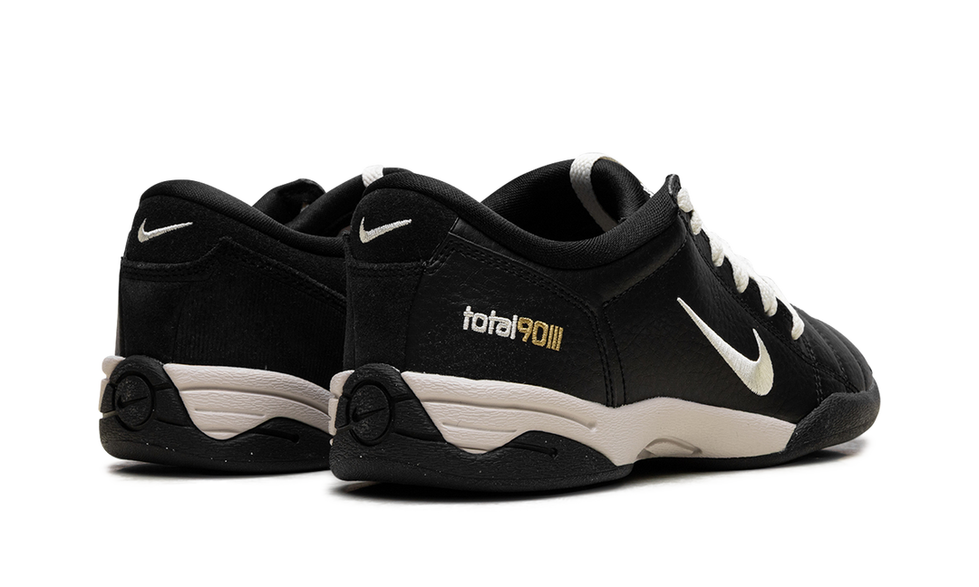 NIKE TOTAL 90 3 BLACK COCONUT MILK