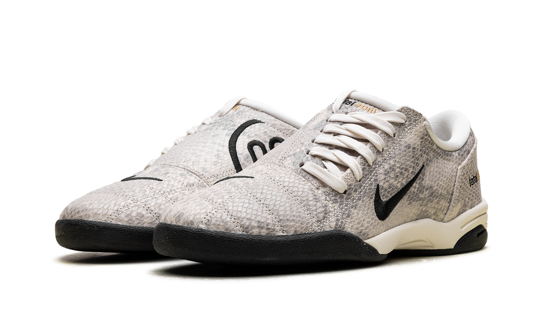 NIKE TOTAL 90 3 SE PALE IVORY SNAKESKIN WOMENS — Stock 