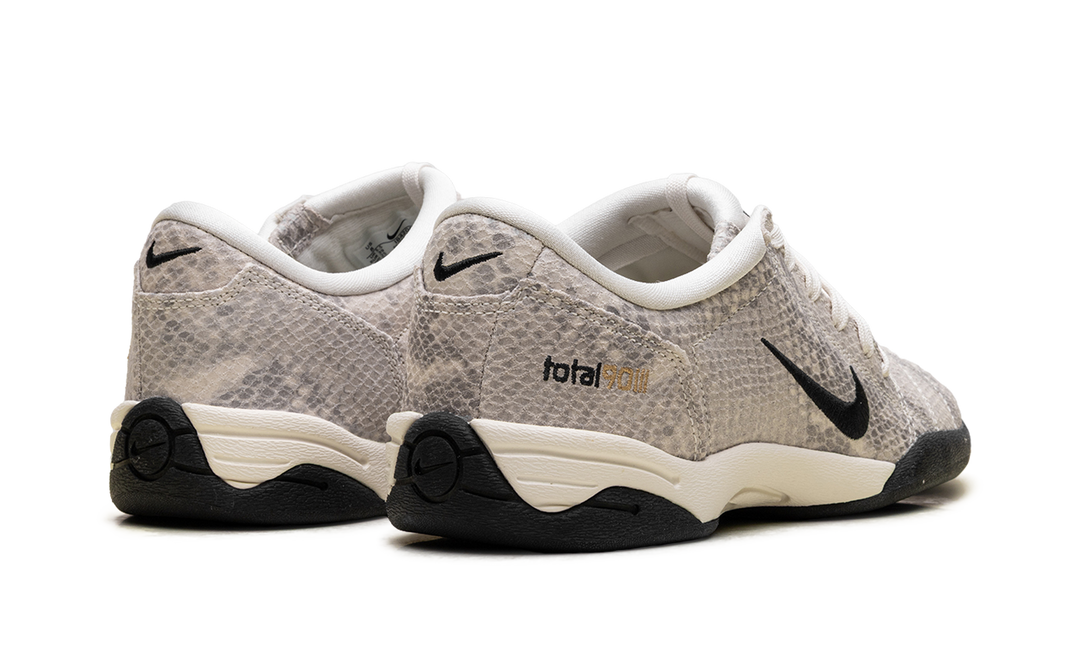 NIKE TOTAL 90 3 SE PALE IVORY SNAKESKIN WOMENS — Stock 