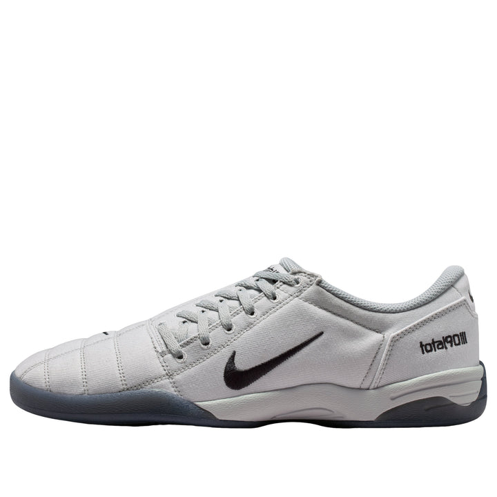 NIKE TOTAL 90 PREMIUM LIGHT SMOKE GREY UNIVERSITY RED