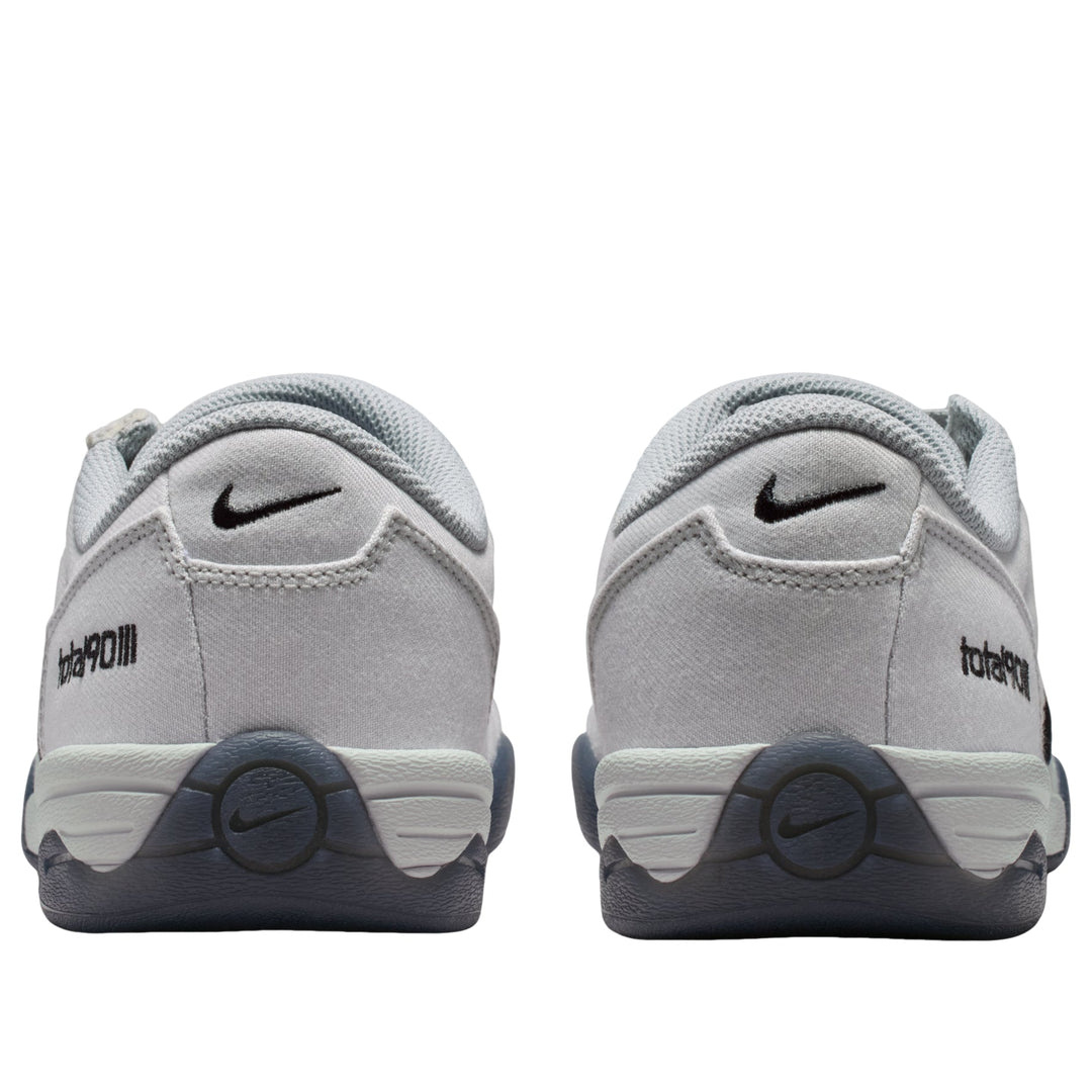 NIKE TOTAL 90 PREMIUM LIGHT SMOKE GREY UNIVERSITY RED