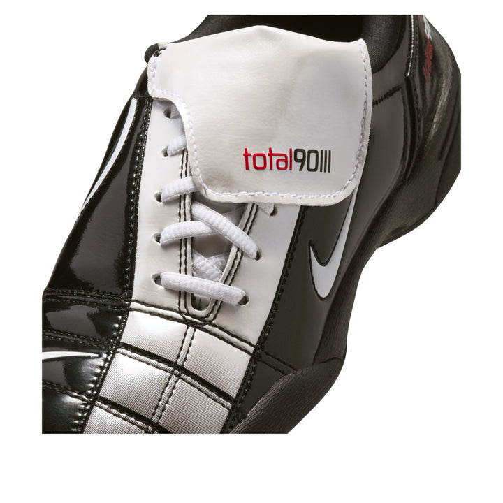 NIKE TOTAL 90 SE BLACK WHITE UNIVERSITY RED WOMENS