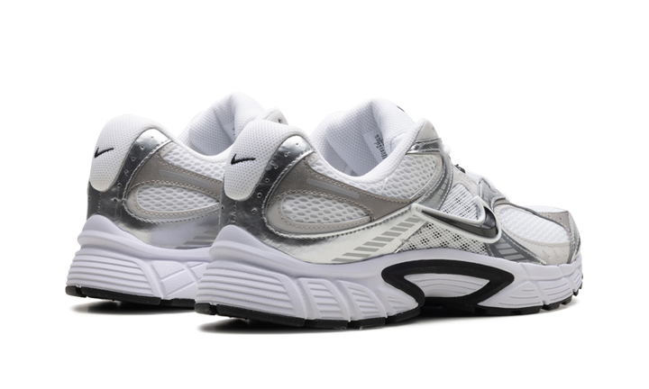 NIKE V5 RNR WHITE VAST GREY COLLEGE GREY BLACK
