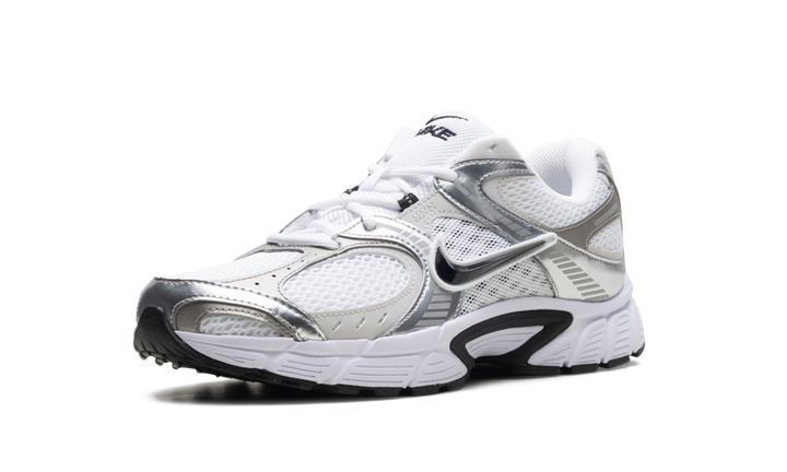 NIKE V5 RNR WHITE VAST GREY COLLEGE GREY BLACK