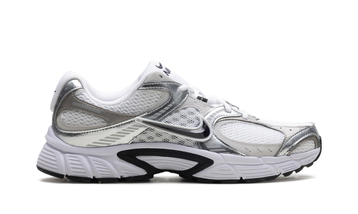 NIKE V5 RNR WHITE VAST GREY COLLEGE GREY BLACK