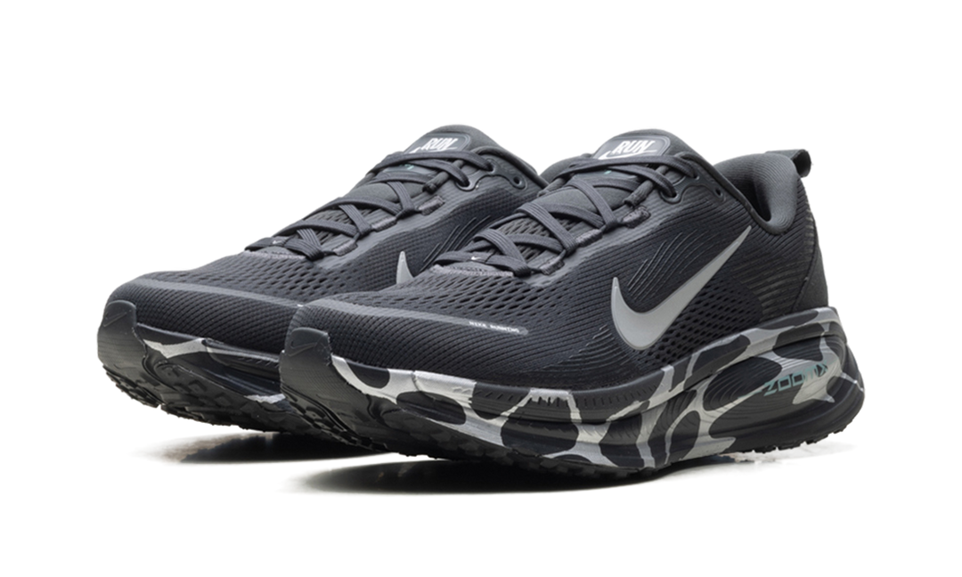 NIKE VOMERO 18 ANTHRACITE REFLECT SILVER