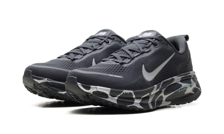 NIKE VOMERO 18 ANTHRACITE REFLECT SILVER