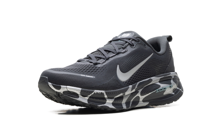 NIKE VOMERO 18 ANTHRACITE REFLECT SILVER