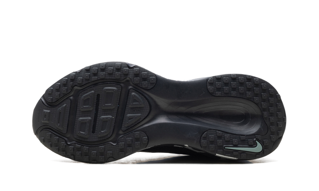 NIKE VOMERO 18 ANTHRACITE REFLECT SILVER