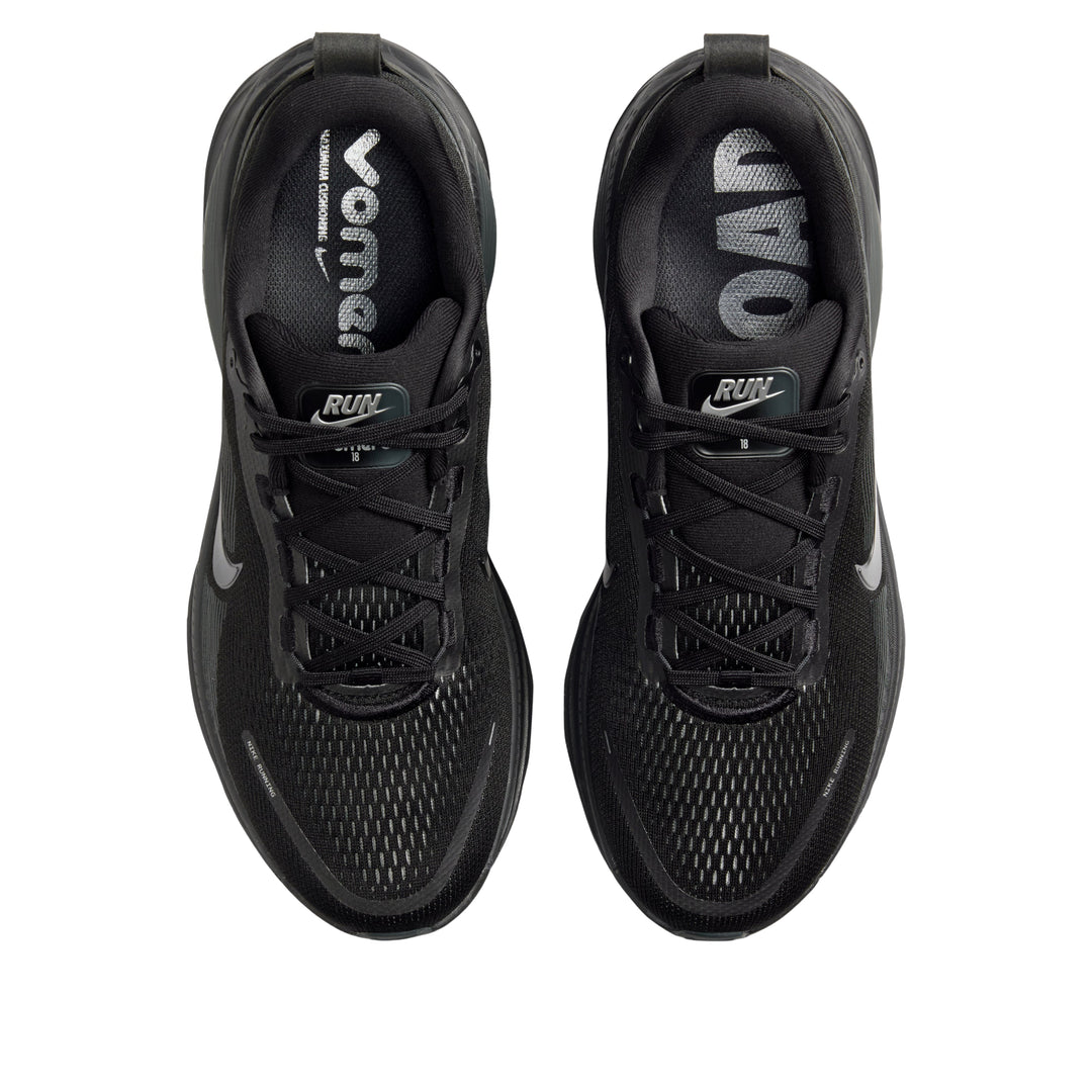 NIKE VOMERO 18 BLACK DARK SMOKE GREY LIGHT SMOKE GREY