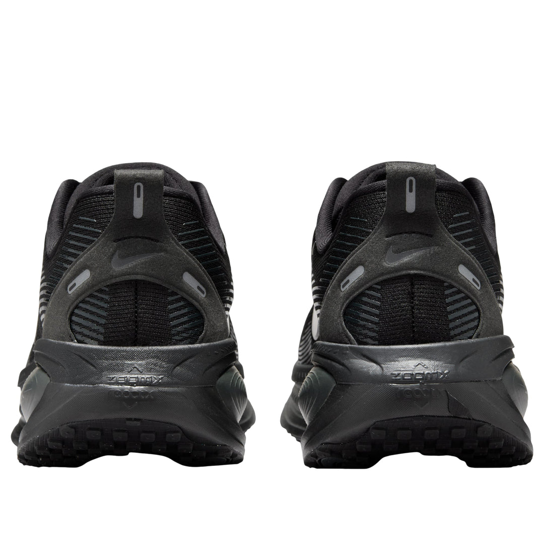 NIKE VOMERO 18 BLACK DARK SMOKE GREY LIGHT SMOKE GREY
