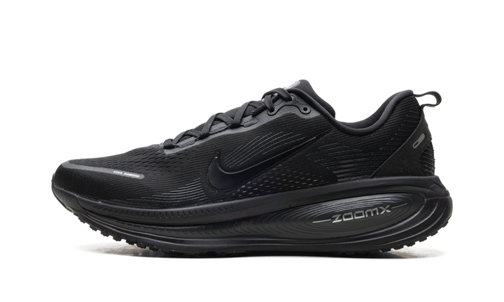 NIKE VOMERO 18 BLACK DARK SMOKE GREY LIGHT SMOKE GREY