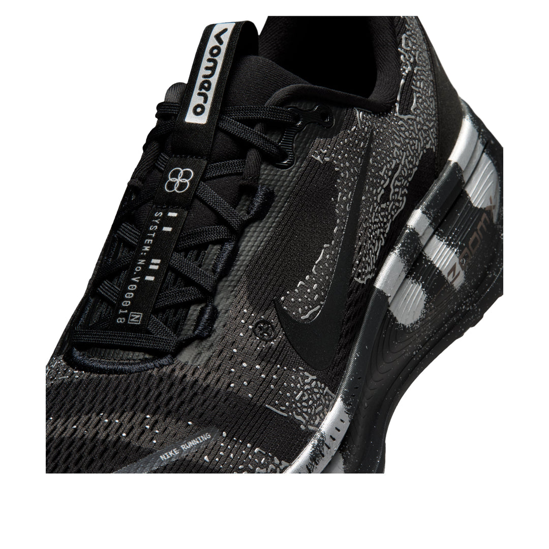 NIKE VOMERO 18 DISRUPT PACK