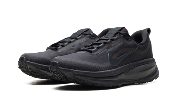 NIKE VOMERO 18 GORE-TEX BLACK ANTHRACITE — Stock