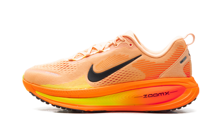 NIKE VOMERO 18 ORANGE CHALK BLACK VOLT