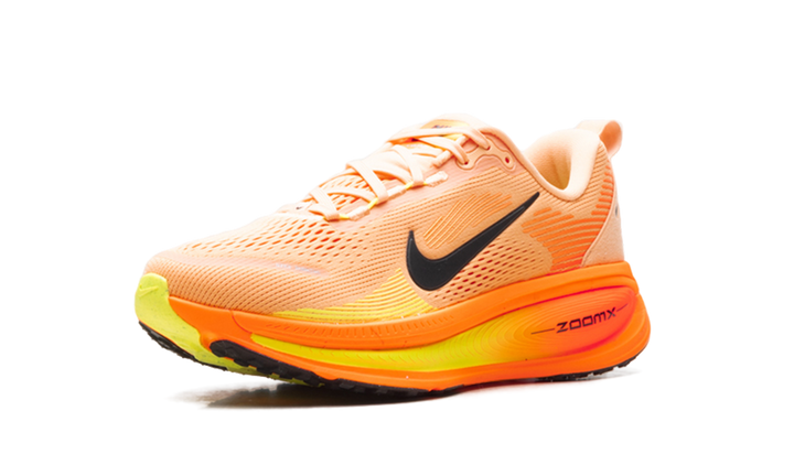 NIKE VOMERO 18 ORANGE CHALK BLACK VOLT