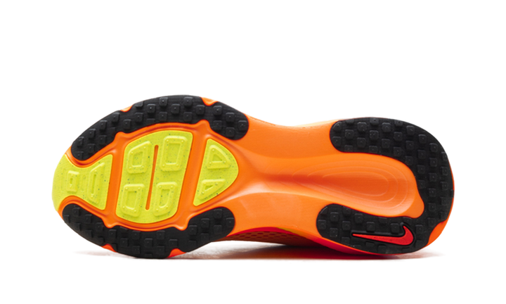 NIKE VOMERO 18 ORANGE CHALK BLACK VOLT