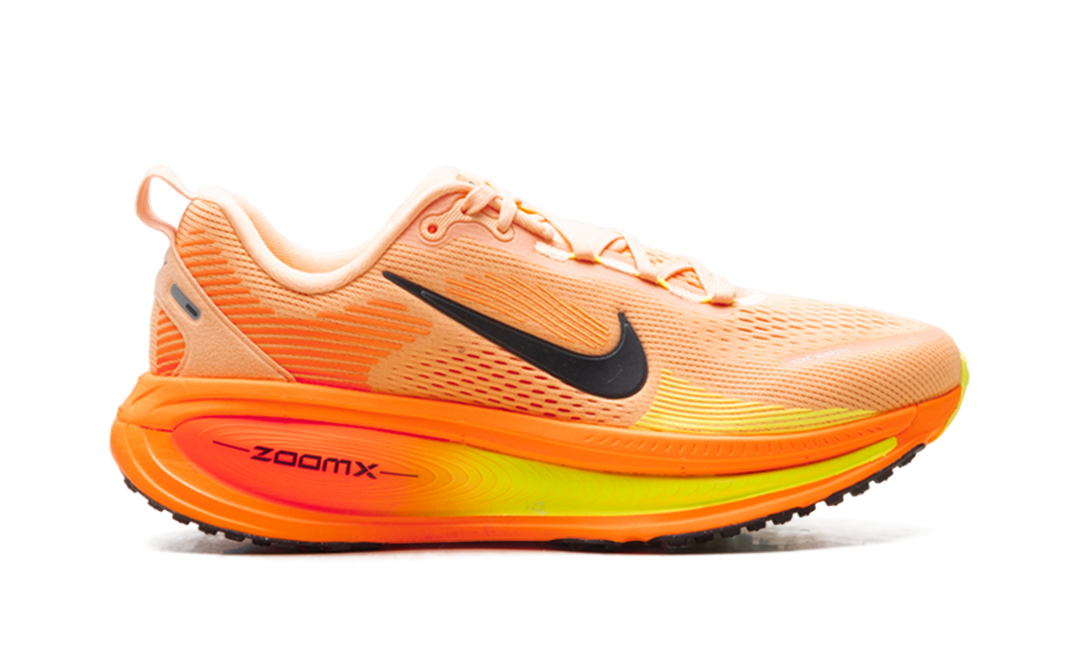 NIKE VOMERO 18 ORANGE CHALK BLACK VOLT