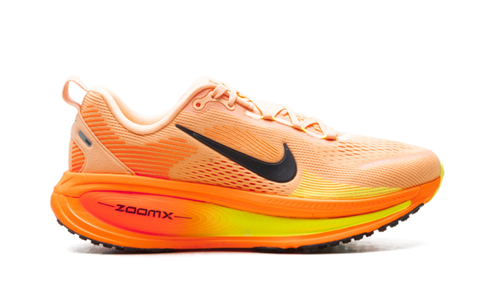 NIKE VOMERO 18 ORANGE CHALK BLACK VOLT