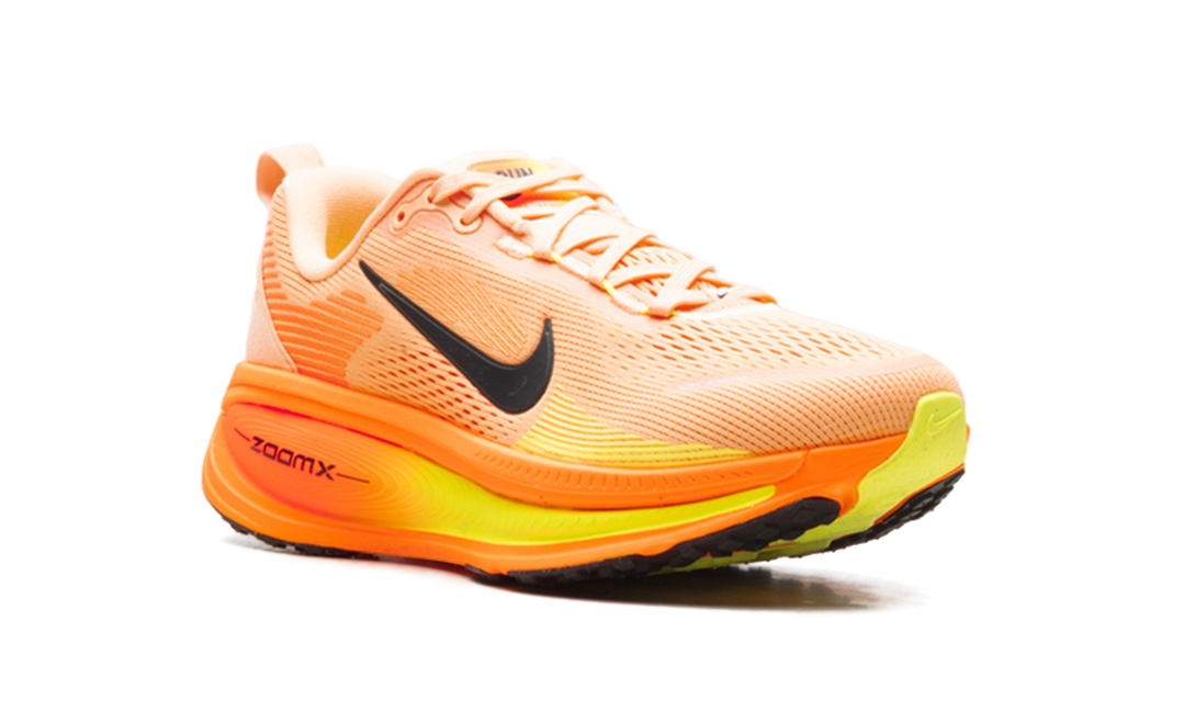 NIKE VOMERO 18 ORANGE CHALK BLACK VOLT