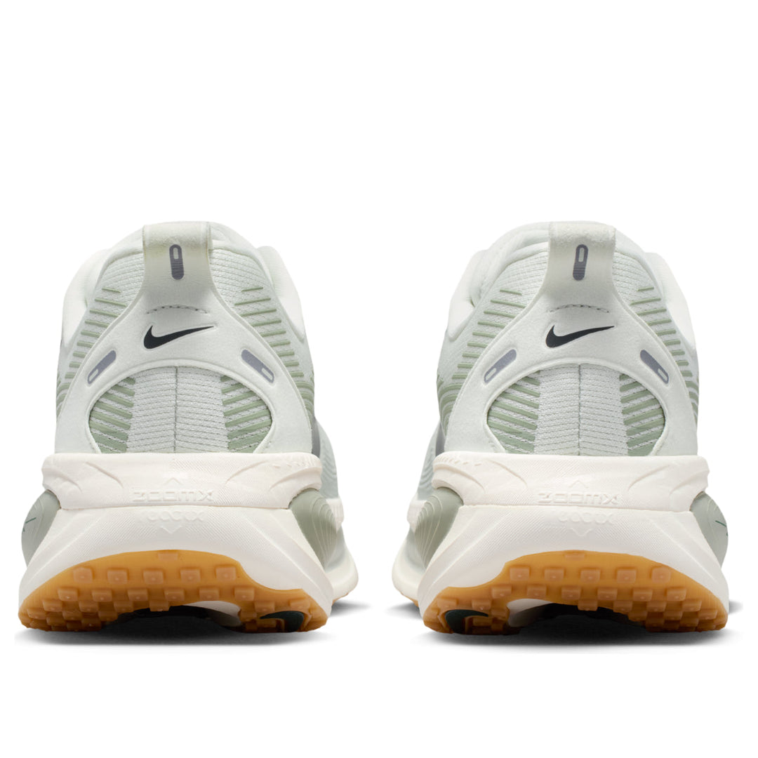 NIKE VOMERO 18 SPRUCE AURA JADE HORIZON BLACK SPRUCE