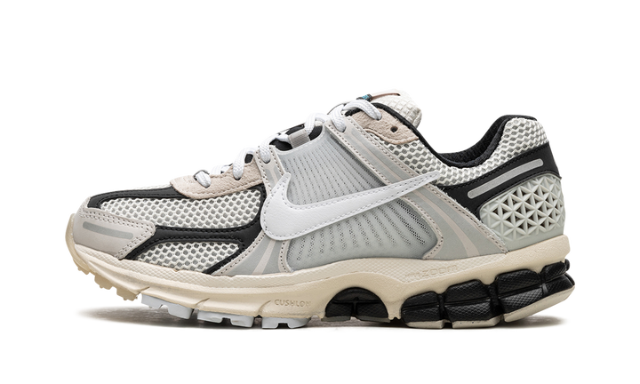 NIKE VOMERO 5 LIGHT BONE BLACK