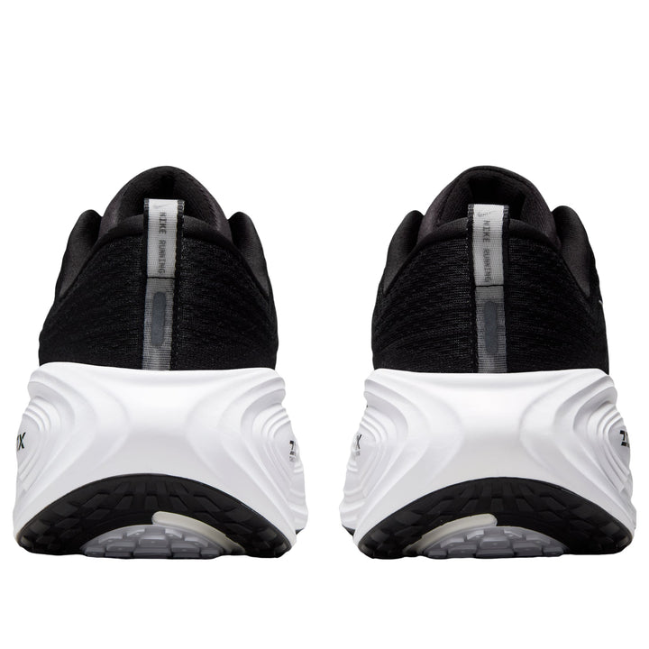 NIKE VOMERO PLUS BLACK WHITE