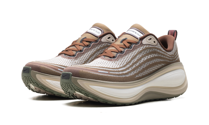 NIKE VOMERO PLUS CALDERA BROWN DARK FIELD BROWN