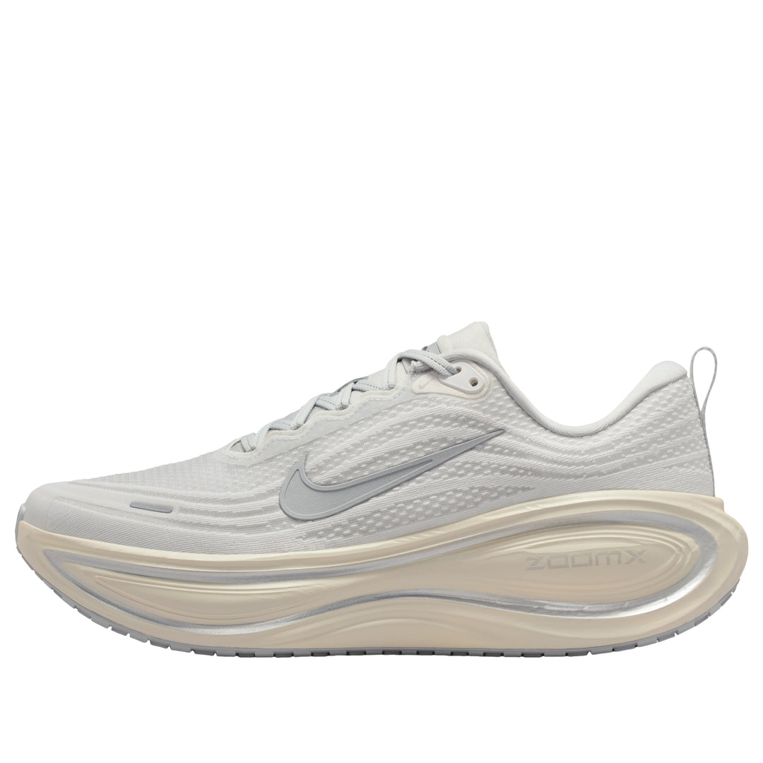 NIKE VOMERO PLUS RUNNING IS MENTAL