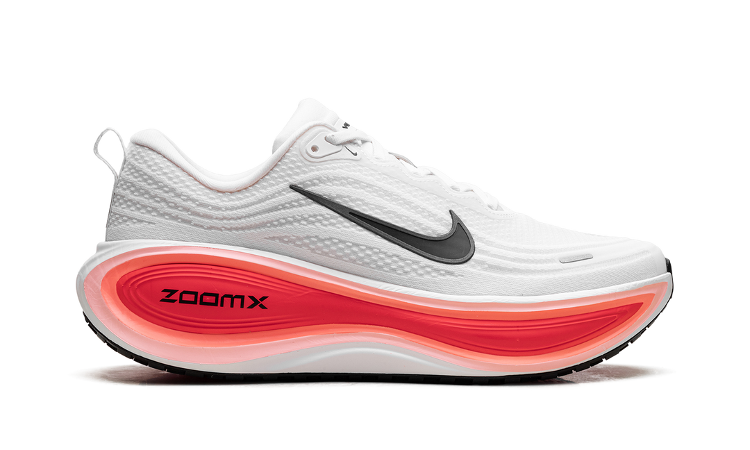 NIKE VOMERO PLUS WHITE BLACK BRIGHT CRIMSON