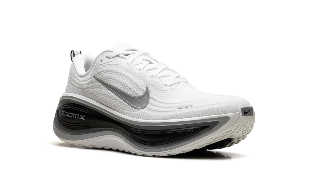 NIKE VOMERO PLUS WHITE BLACK COOL GREY