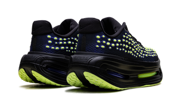 NIKE VOMERO PREMIUM QS BLACK VOLT GLOW — Stock