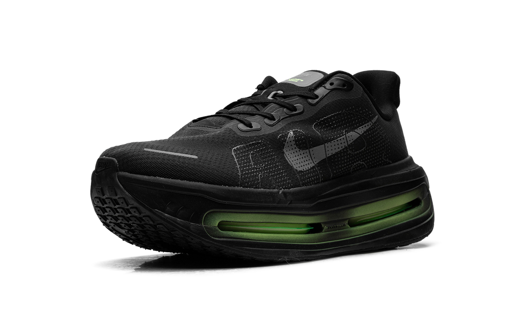 NIKE VOMERO PREMIUM SP BLACK MINI CHROME SWOOSH