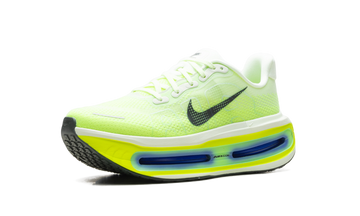 NIKE VOMERO PREMIUM VOLT TINT SAPPHIRE — Stock