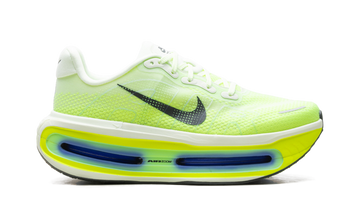 NIKE VOMERO PREMIUM VOLT TINT SAPPHIRE — Stock