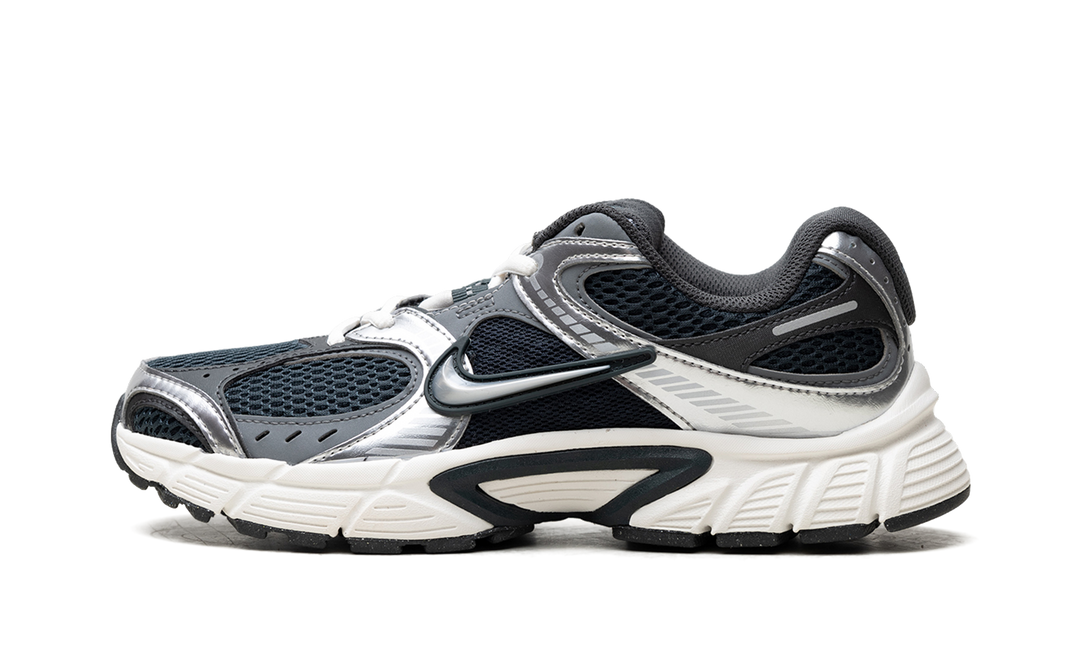 NIKE WMNS V5 RNR &