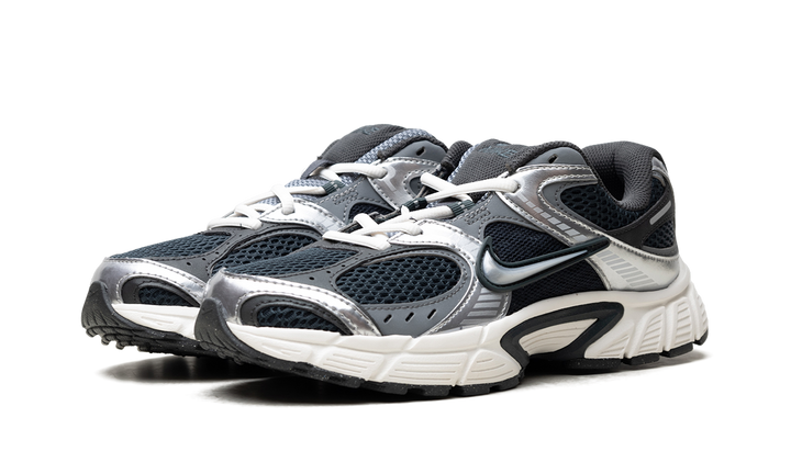 NIKE WMNS V5 RNR &