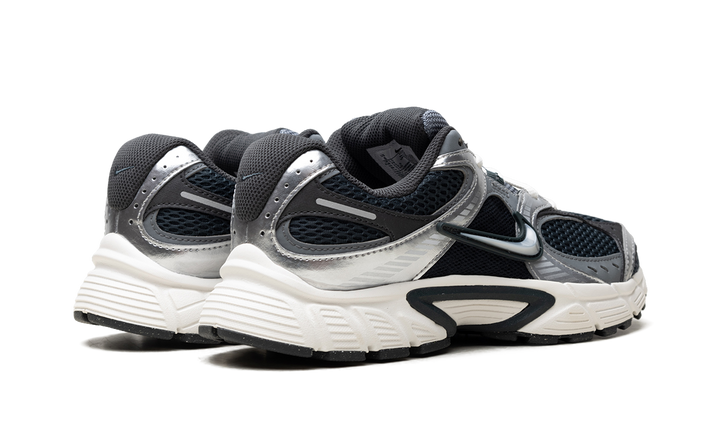 NIKE WMNS V5 RNR &