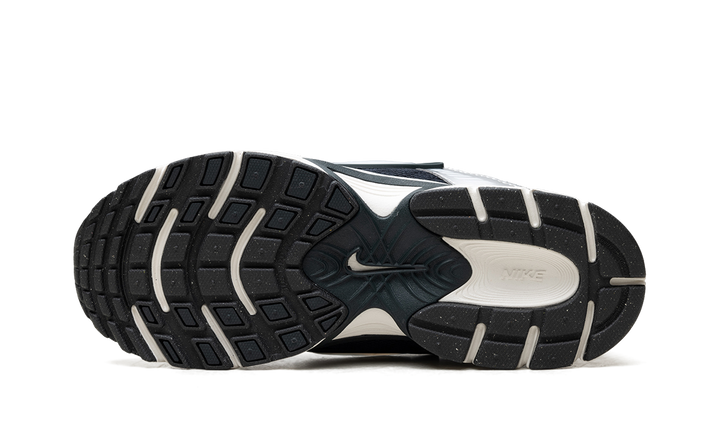 NIKE WMNS V5 RNR &
