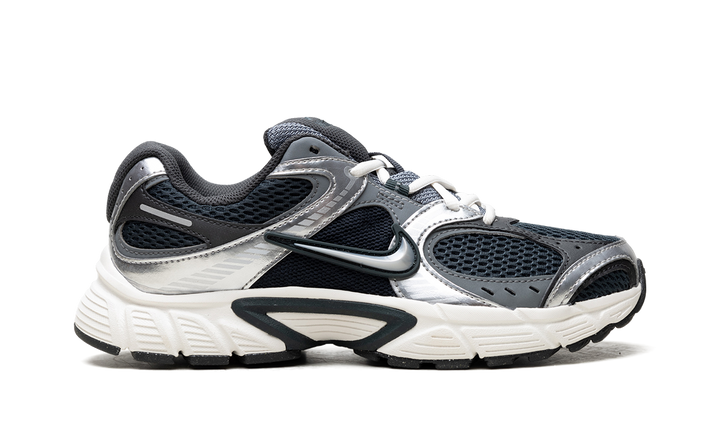 NIKE WMNS V5 RNR &