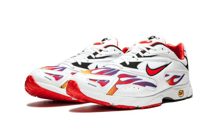 NIKE X SUPREME ZOOM STREAK SPECTRUM PLUS WHITE